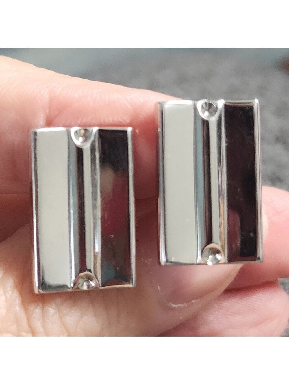 Silvertone Rectangular Cuff Links - Picture 2 of 7